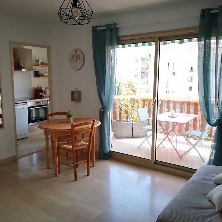 Le Palais Royal Apartment แซ็งต์-ราฟาเอล ภายนอก รูปภาพ