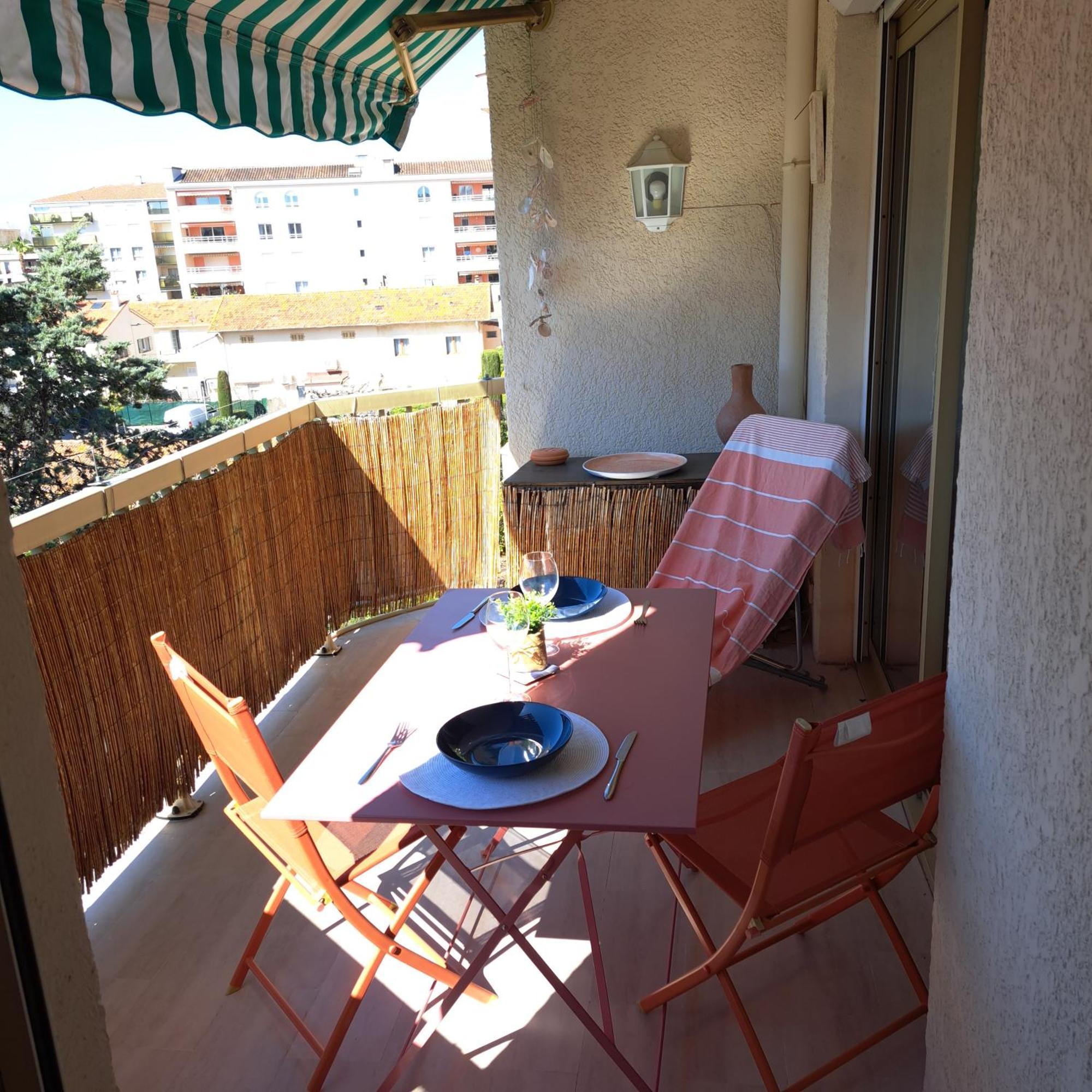 Le Palais Royal Apartment แซ็งต์-ราฟาเอล ภายนอก รูปภาพ
