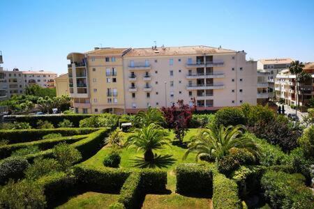 Le Palais Royal Apartment แซ็งต์-ราฟาเอล ภายนอก รูปภาพ